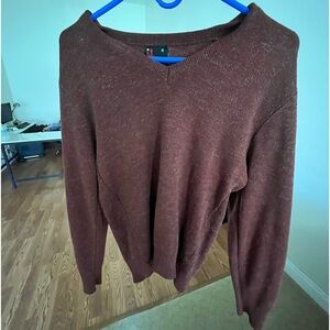 Robert Bruce Sweater. Size S. Burgundy.